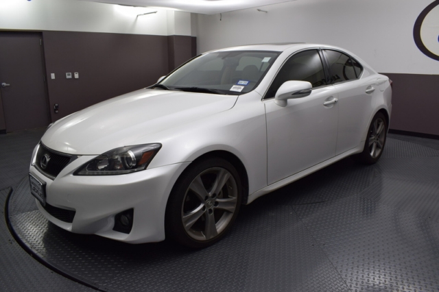 Lexus is 250 2013