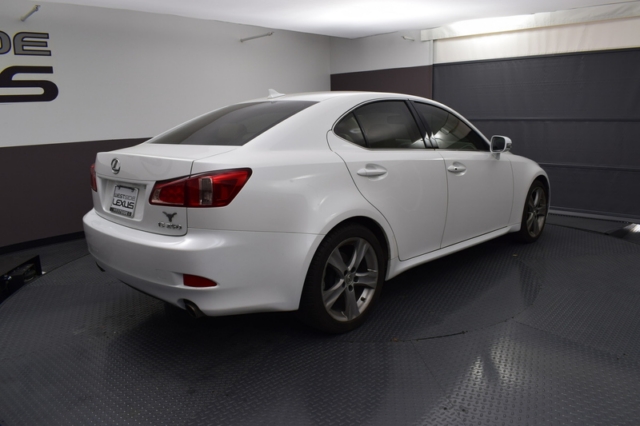 Lexus is 250 2013